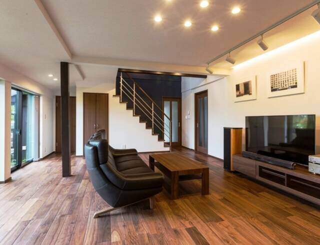 リフォーム?建て替え?古い家の改修、お得なのはどっち?!