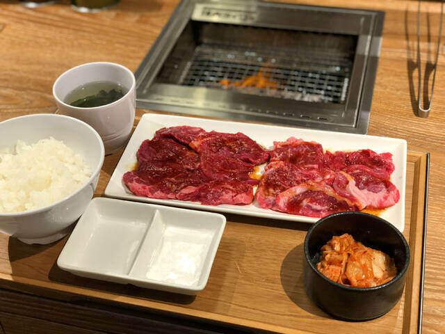 おひとり様専用飲食店のデザインのポイントとは?