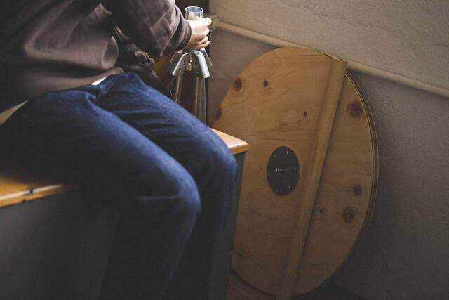 この脚、材料は