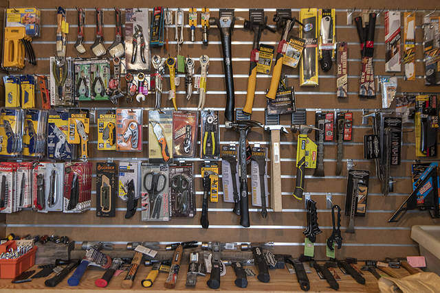 男心、ど真ん中直撃！激レア満載のギアショップへワクワク潜入