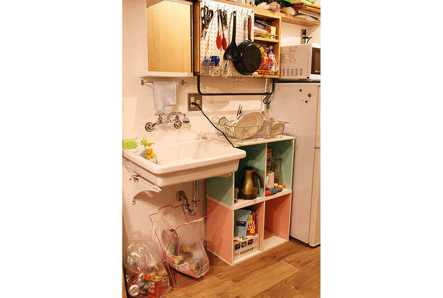 カラーボックスリメイクでキッチン台をDIY!見た目も使いやすさも◎