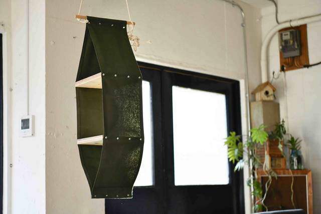 縫わずに作れるキャンバスラック 。屋内外問わず吊るして収納！