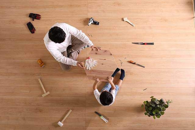 木itで作るDIYスツール！家族と成長する木工家具