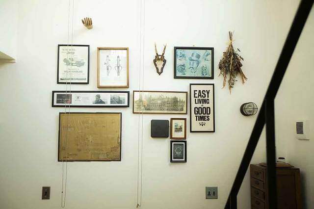 古材とエイジングで作るインテリア。アメリカを感じるキューブハウス