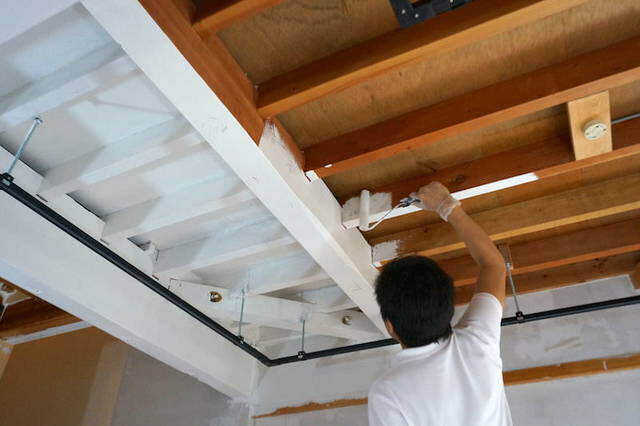 DIYで和室の天井張り替えに挑戦！基礎知識＆作業の手順を解説