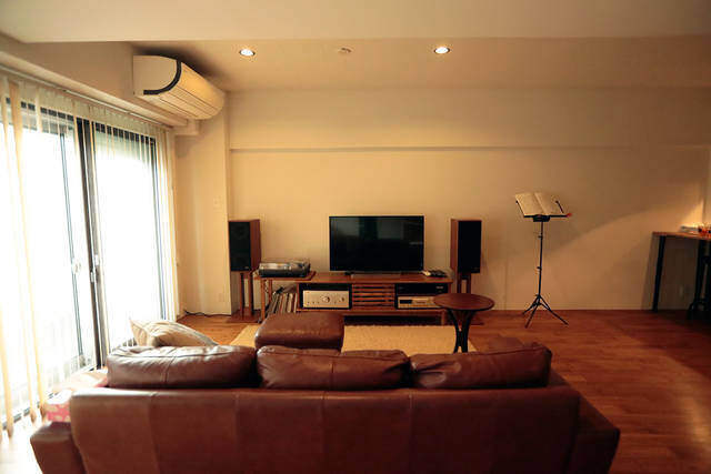 ピアノに合わせて構築された大人の音楽部屋