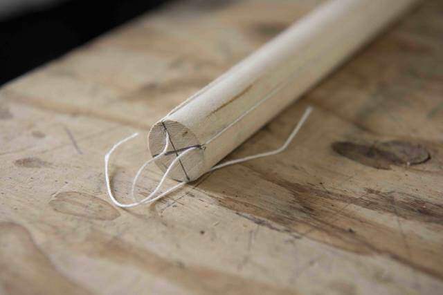 丸棒×セメントで作るDIY傘立て!自宅の玄関サイズにオーダーメイド