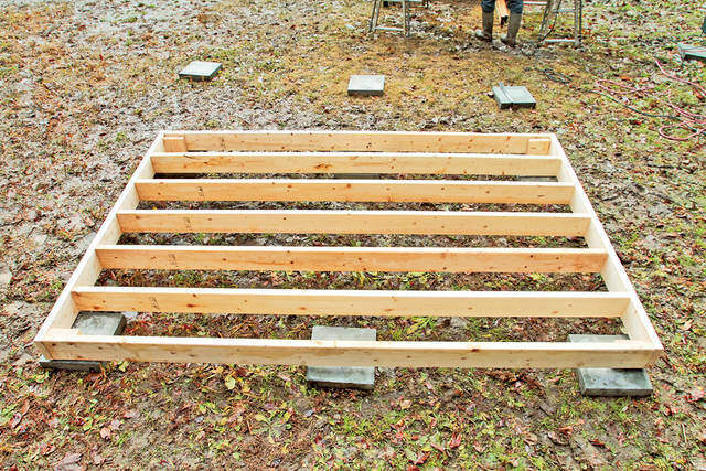 DIYで作れる!片屋根デッキ付きの多目的小屋制作ガイド
