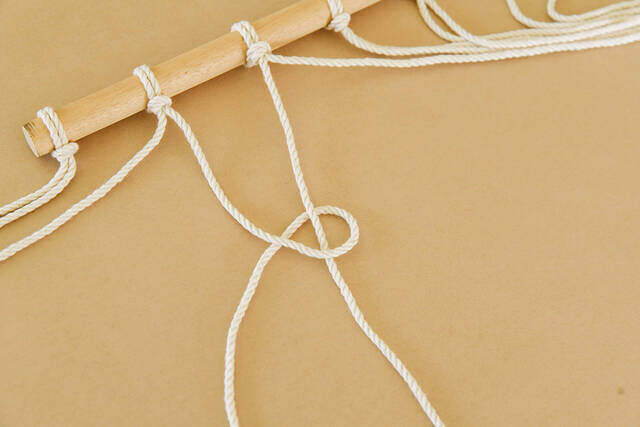 収納難民大歓喜!!コンパクト&便利な壁面収納を“アレ”で作る!