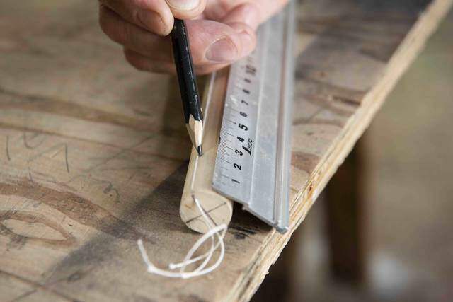 丸棒×セメントで作るDIY傘立て!自宅の玄関サイズにオーダーメイド