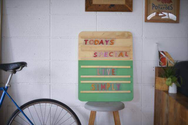 家族みんなで“言葉”を贈ろう！憧れおしゃれカフェ風飾れるメッセージボードをDIY