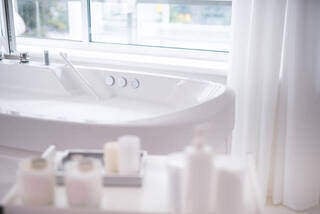 お風呂のリフォーム費用、いくらかかる？ 価格帯別に事例を紹介！ | カシワバラさんの暮らし。