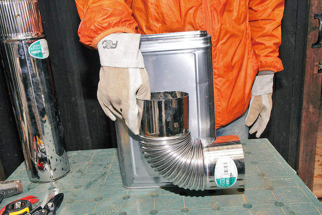 一斗缶&薪ストーブ用煙突で簡易型ロケットストーブを作る