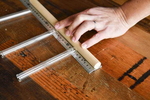 試験管×棒材で作るフラワーベース！植物で壁を飾ろう