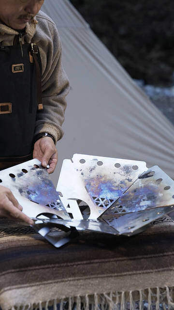 みんな待ってた！軽量・シンプルな焚き火台asimocraftsのtakibi_no_asi！