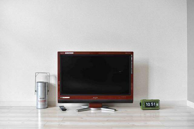 2×4材を載せたら即・完成！レイアウト自在なアイアンシェルフIQ！