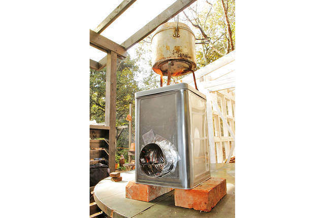 一斗缶&薪ストーブ用煙突で簡易型ロケットストーブを作る