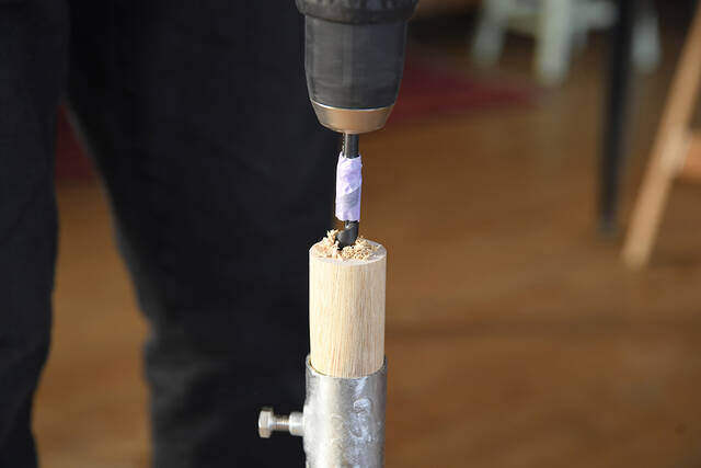 この脚、材料は