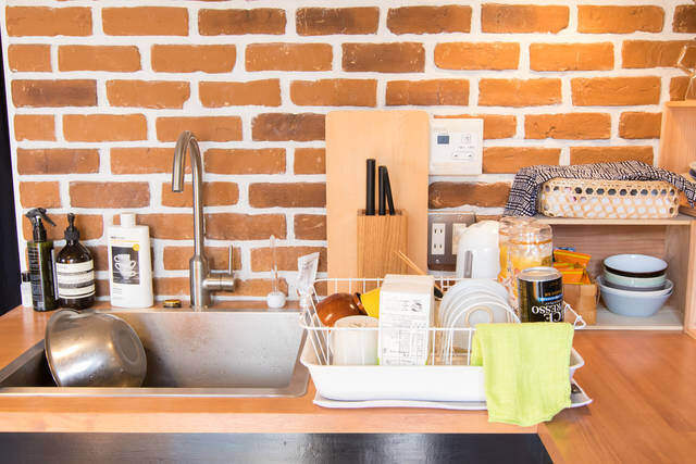 憧れブリックウォールもリノベ賃貸で叶う！優しい陽射しの開放感