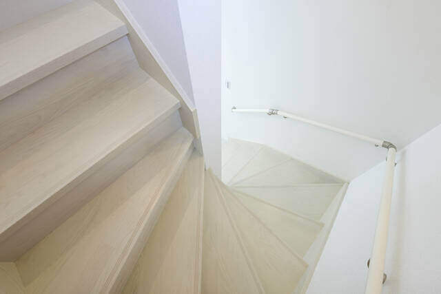 階段リフォームの費用相場を一覧解説!事前に知っておくべきポイントとは?