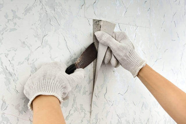 初心者さんも自分でできる!DIYでトイレの壁紙リフォームに挑戦!