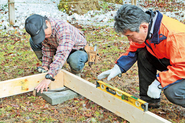 DIYで作れる!片屋根デッキ付きの多目的小屋制作ガイド