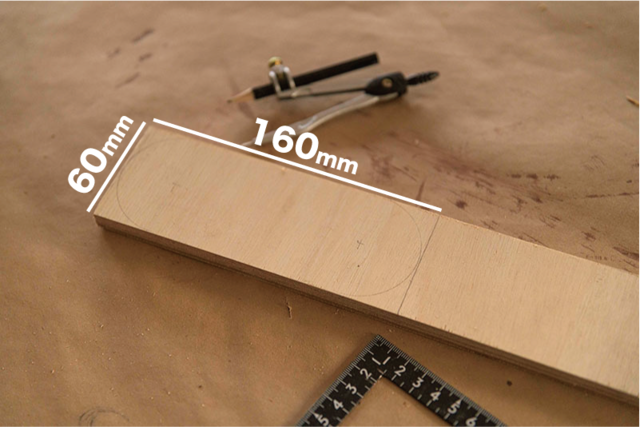 材料費0円の名作が誕生!来客時に壁から飛び出す魔法のハンガーフックをDIY