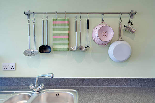 キッチンにコンセントは増設できるのか!?理想の数やオススメの場所とは?