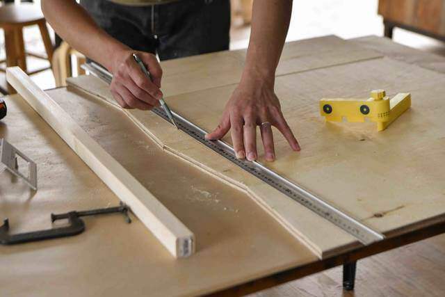 ベランダをもっと楽しもう！2段プランターラックをDIY。