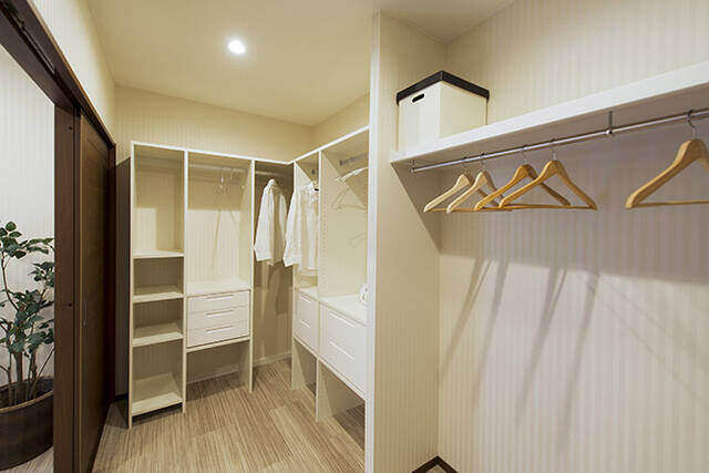 クローゼットリフォームで収納力アップ!施工別の費用相場と成功のポイント