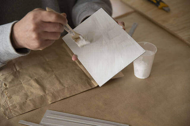 紙袋に新たな命を。お気に入りデザインでオリジナルノートDIY