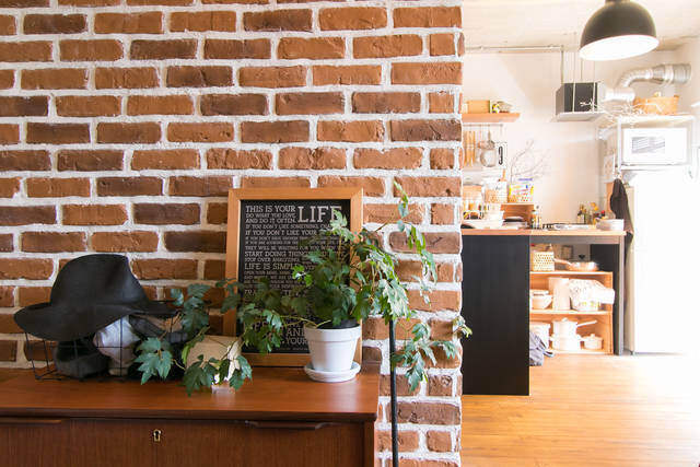 憧れブリックウォールもリノベ賃貸で叶う！優しい陽射しの開放感