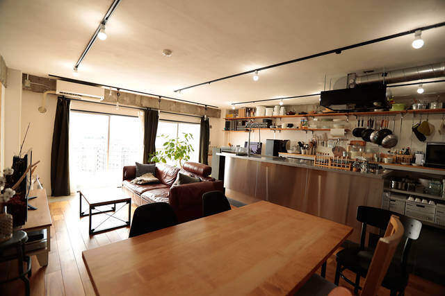 趣味が高じた2.7mのアイランドキッチンが部屋の主役！