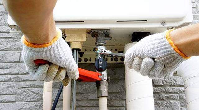 お風呂の給湯器、寿命や交換のサインとは？費用の目安もご紹介！