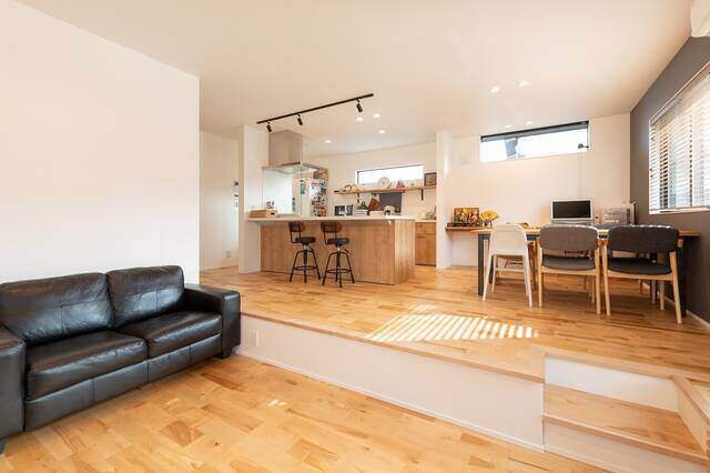 ピットリビングとは?メリット・デメリットや事例を紹介!