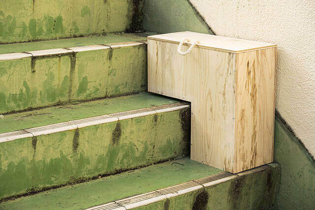 まるで“木製テトリス”!階段を活用したステアボックスをDIY