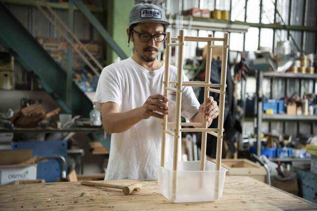 丸棒×セメントで作るDIY傘立て!自宅の玄関サイズにオーダーメイド