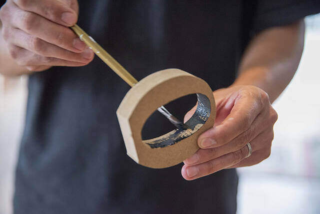 今年のハロウィンは塗って・割る!ムード抜群の本格派飾りをかんたんDIY