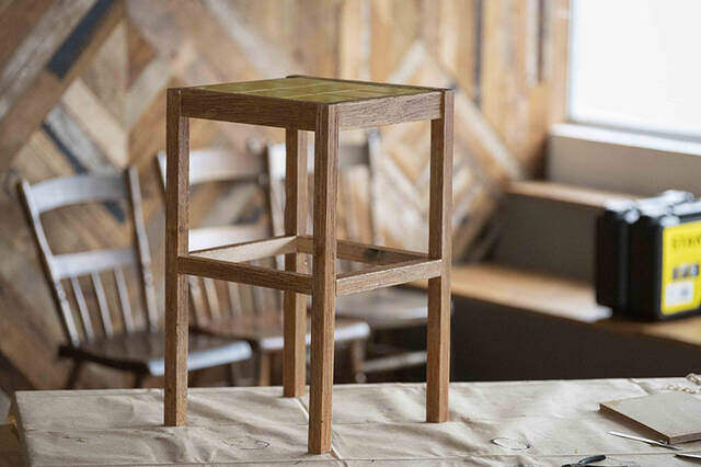 暮らしを上げるタイル天板。海外ライクなサイドテーブルをDIY