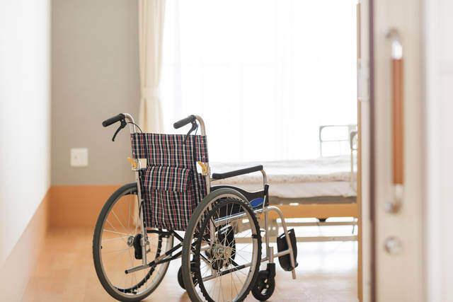 【快適暮らしの入門編】トイレ手すりの位置や高さはどこが最適?失敗しない取付ガイド