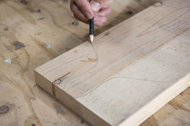 座ってよし、飾ってよし!小さなマルチプレイヤー・ミルクスツールをDIY!