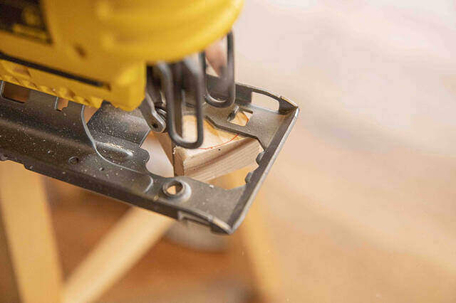 呼ばれて飛び出る便利ラック!?童心をくすぐられる変形DIYレシピ現る