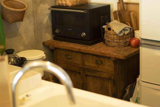 生活動線も思いのまま!コンクリート×アンティークで魅せるリノベーション。