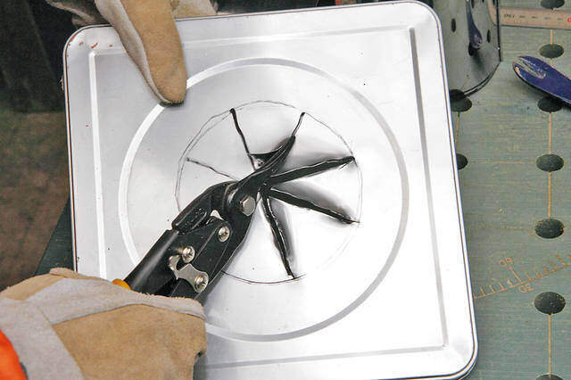 一斗缶&薪ストーブ用煙突で簡易型ロケットストーブを作る