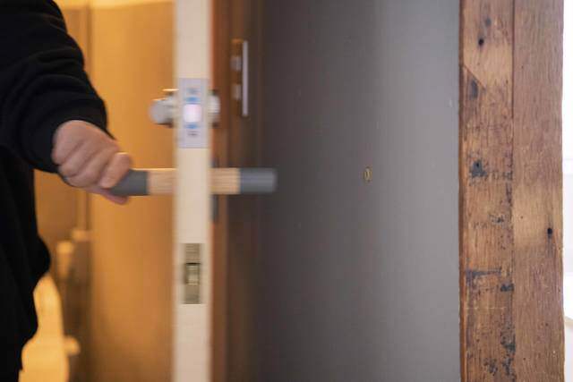 材料は3つだけ！シンプルかわいいドアノブをDIY！