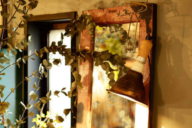 マスキングテープとペイントで実現!原状回復も意識した驚きのDIY部屋!