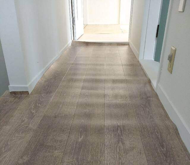 廊下リフォームの費用相場一覧!床材選びのコツ&DIYの注意点、教えます