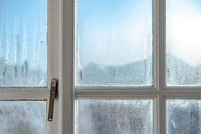 吹き抜けは寒い? 寒さ対策や吹き抜けのメリットを紹介!