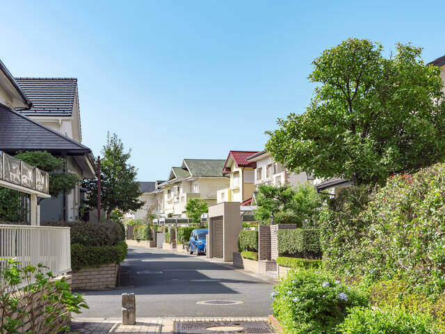 「都市計画税」とは?一緒に知っておきたい「固定資産税」についても解説