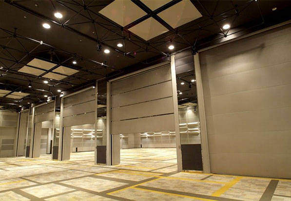 移動できる間仕切り「スライディングウォール」で空間を有効活用しよう！